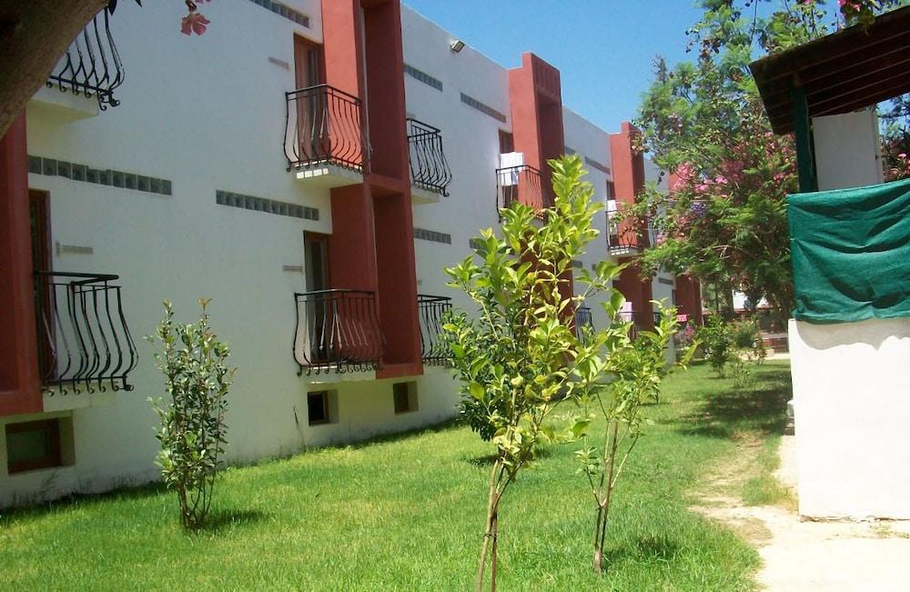 Kriss Otel Ortakent Luaran gambar