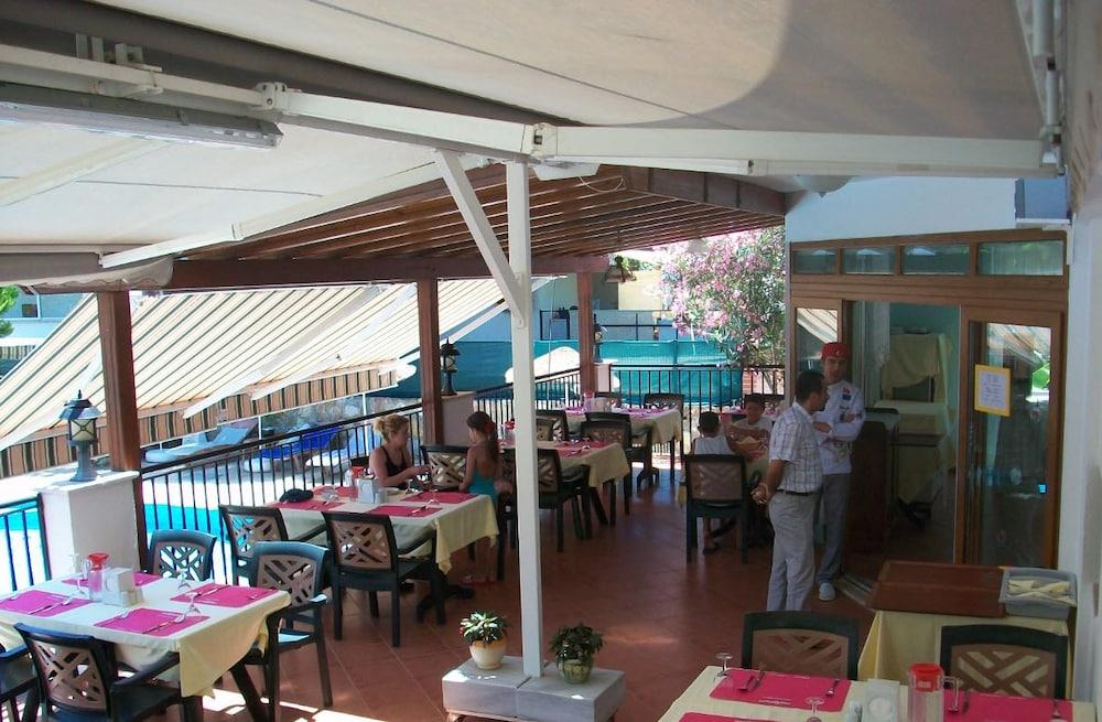 Kriss Otel Ortakent Luaran gambar