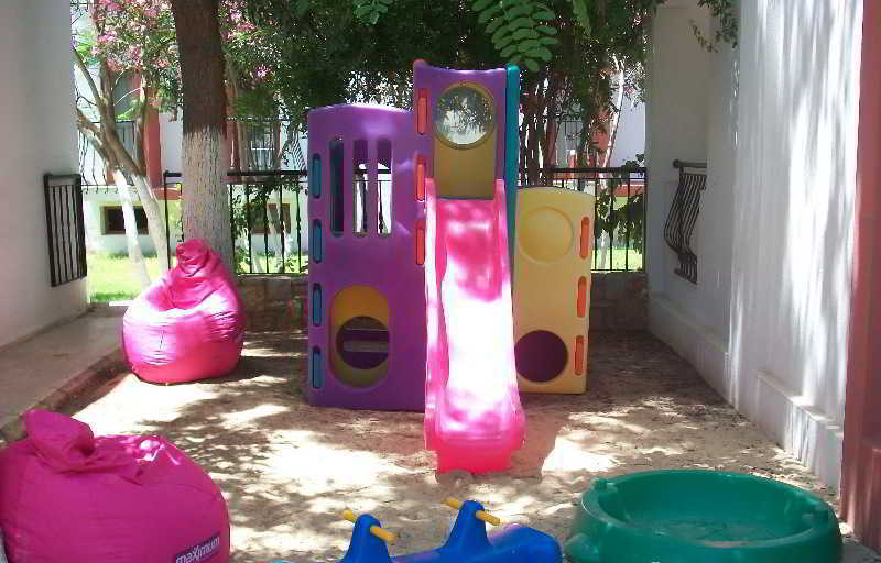 Kriss Otel Ortakent Luaran gambar