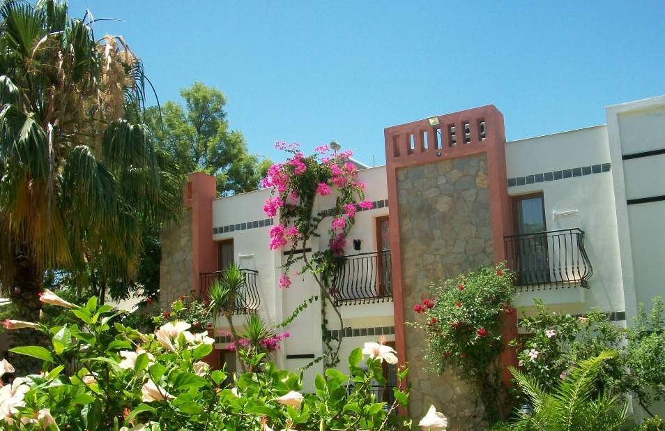 Kriss Otel Ortakent Luaran gambar