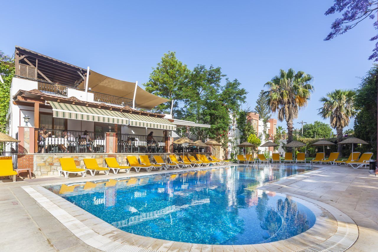 Kriss Otel Ortakent Luaran gambar